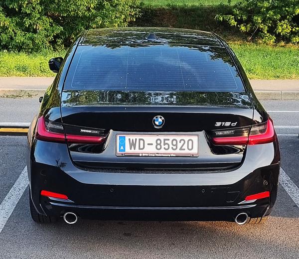 Diplomatic license plate of Austria spotted in Trenčín, Slovakia. 85 = United Nations Relief and Works Agency for Palestine Refugees in the Near East. Photo taken on 17.06.2025.