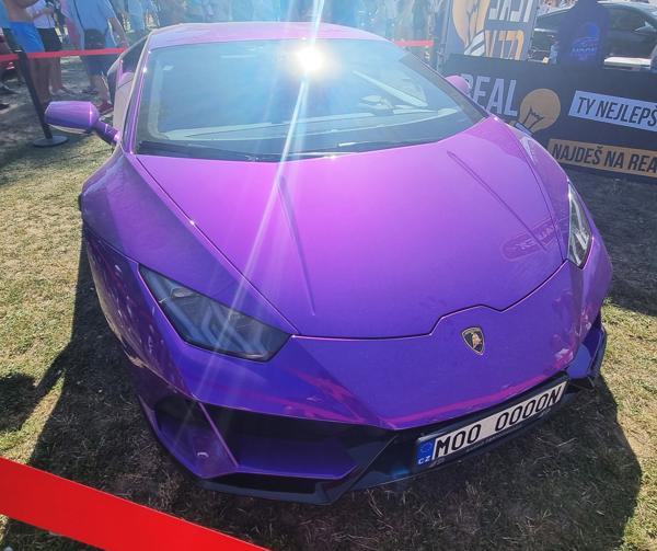 Czech Republic vanity plate spotted in Nové Mesto nad Váhom, Slovakia. Photo taken on 09.08.2025.