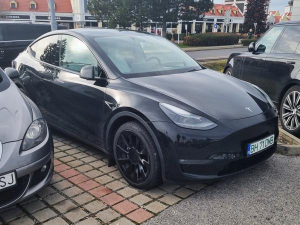 Bihor County, Romania spotted in Parndorf, Austria. Photo taken on 06.12.2025. Green font for electric vehicles.